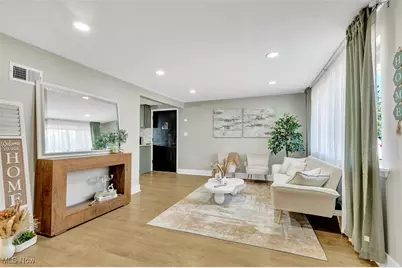 523 Purdue Avenue, Elyria, OH 44035 - Photo 4