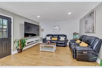 523 Purdue Avenue, Elyria, OH 44035 - Photo 10