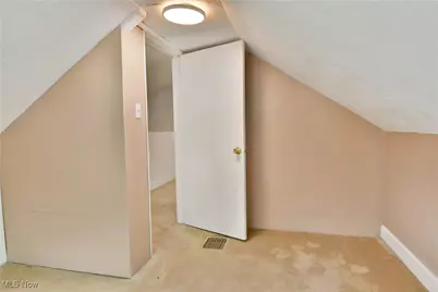 664 Tenney Avenue, Campbell, OH 44405 - Photo 40