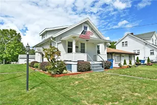 664 Tenney Ave, Campbell, OH 44405 - Photo 2