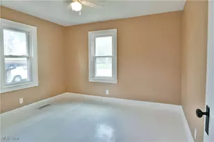 664 Tenney Ave, Campbell, OH 44405 - Photo 30