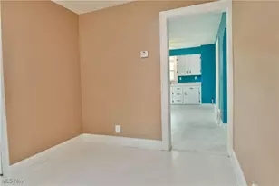 664 Tenney Ave, Campbell, OH 44405 - Photo 16