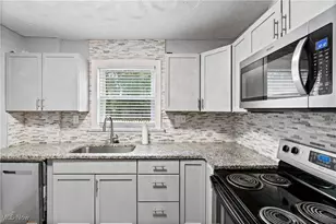 444 Evers St, Akron, OH 44310 - Photo 10