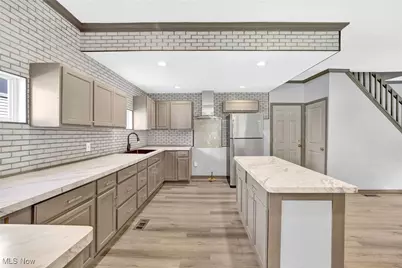 121 Lake Street, Akron, OH 44301 - Photo 10