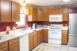 2322 New Milford Rd, Atwater, OH 44201 - Photo 4