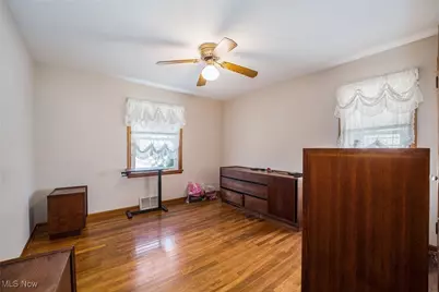 21170 Wilmore Avenue, Euclid, OH 44123 - Photo 8