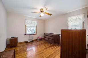 21170 Wilmore Ave, Euclid, OH 44123 - Photo 8