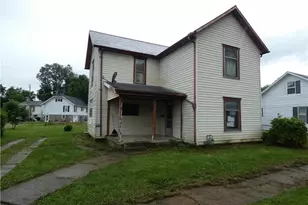 274 N 8th St, McConnelsville, OH 43756 - Photo 1