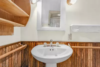 733 Critchfield Street, Millersburg, OH 44654 - Photo 22