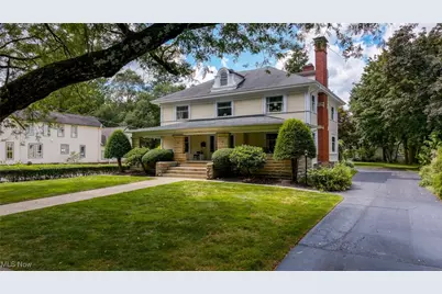 156 S Franklin Street, Chagrin Falls, OH 44022 - Photo 2