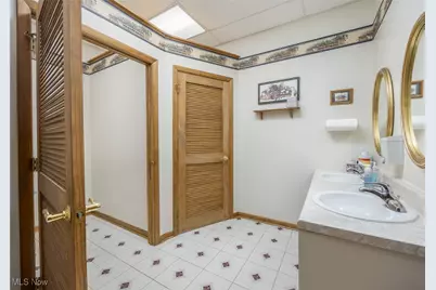 7200 Grand Central Avenue, Vienna, WV 26105 - Photo 10