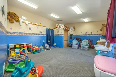 7200 Grand Central Avenue, Vienna, WV 26105 - Photo 12