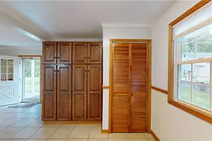 8908 Southern Hwy, Rockport, WV 26169 - Photo 10