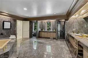 400 Hunters Hollow Dr SE, Warren, OH 44484 - Photo 18