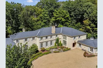 400 Hunters Hollow Drive SE, Warren, OH 44484 - Photo 2