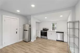 13855 Clifton Blvd, Oakwood, OH 44107 - Photo 34