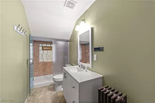 1938 W 65th St, Loveland, OH 44102 - Photo 12