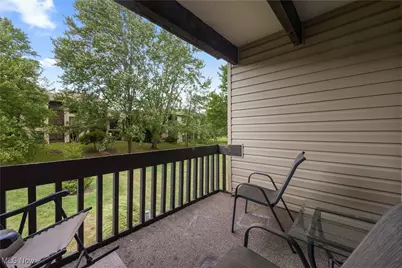 6320 Greenwood #100-4, Sagamore Hills, OH 44067 - Photo 4