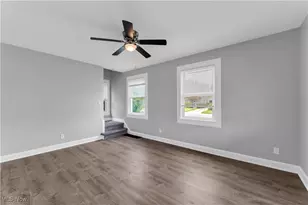 302 Louisiana Ave, Lorain, OH 44052 - Photo 4