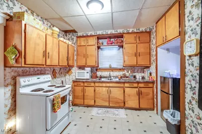 1316 18th Street NW, Canton, OH 44703 - Photo 8