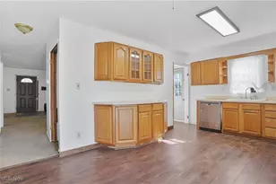 9408 Tallmadge Rd, Diamond, OH 44412 - Photo 12