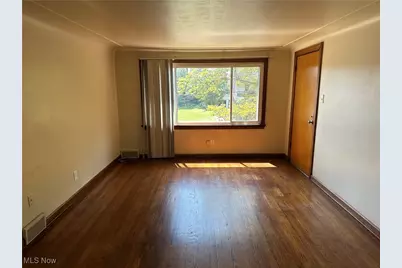 28 W Boston Avenue, Youngstown, OH 44507 - Photo 2