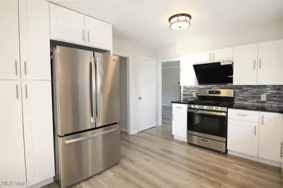 4740 Echoglenn Street NW, Canton, OH 44720 - Photo 4