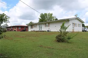 52388 East Dr, Beallsville, OH 43716 - Photo 14