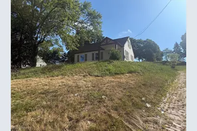 7750 Waynesburg Drive SE, Waynesburg, OH 44688 - Photo 2