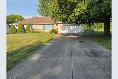 10305 Broadview Road, Grandview Heights, OH 44147 - Photo 1