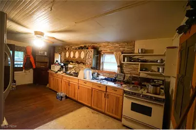 34799 Paw Rd, Lower Salem, OH 45745 - Photo 6