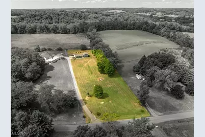 11153 Augusta Road, East Rochester, OH 44625 - Photo 4