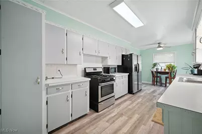 853 Brittain Road, Akron, OH 44305 - Photo 12