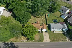 853 Brittain Rd, Akron, OH 44305 - Photo 8