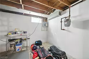 853 Brittain Rd, Akron, OH 44305 - Photo 26