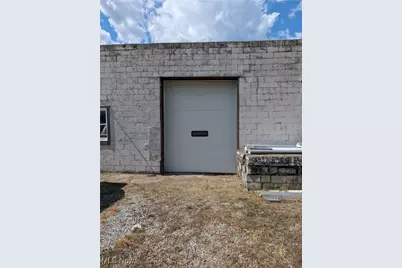 213 Dewey Avenue, Cambridge, OH 43725 - Photo 8