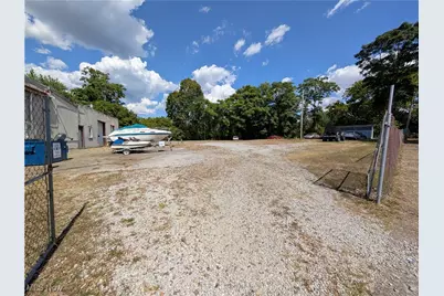 213 Dewey Avenue, Cambridge, OH 43725 - Photo 18