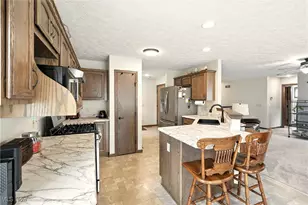 5239 Monroe Square E, Barberton, OH 44203 - Photo 16