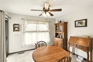 5239 Monroe Square E, Barberton, OH 44203 - Photo 18