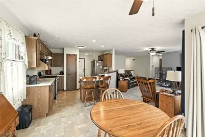 5239 Monroe Square E, Barberton, OH 44203 - Photo 20