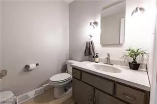 331 Verdant Ln, Canfield, OH 44406 - Photo 34