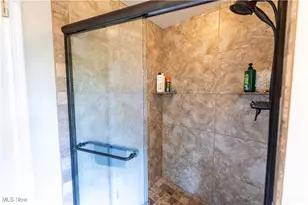 331 Verdant Ln, Canfield, OH 44406 - Photo 16