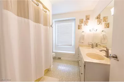 331 Verdant Lane, Canfield, OH 44406 - Photo 22