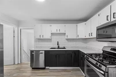 2022 Schiller Ave, Cuyahoga Falls, OH 44223 - Photo 2