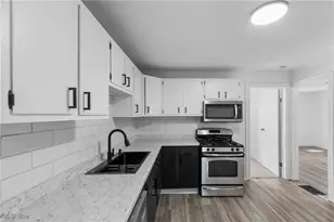 2022 Schiller Ave, Cuyahoga Falls, OH 44223 - Photo 4