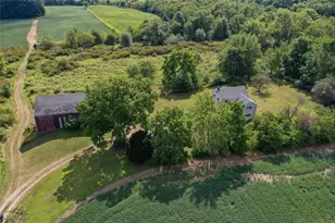 2260 Broadway Ave NE, East Canton, OH 44730 - Photo 10