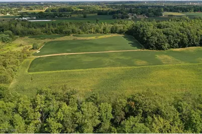 2260 Broadway Avenue NE, East Canton, OH 44730 - Photo 14