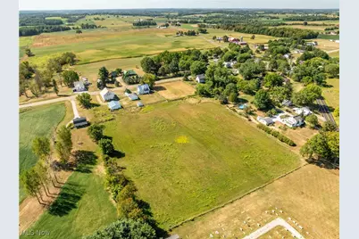 13529 Louisville Street NE, Paris, OH 44669 - Photo 4