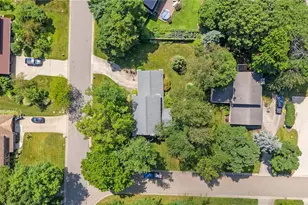 2419 Bur Oak St NE, Canton, OH 44705 - Photo 42