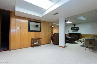 2051 Kingsborough Drive, Painesville, OH 44077 - Photo 36